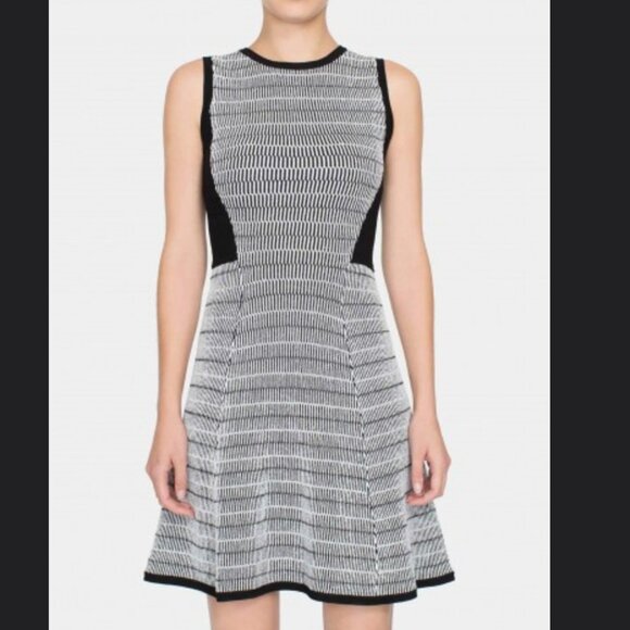 White + Warren Dresses & Skirts - White + Warren Black and White Textured Sleeveless Skater Dress Size Small